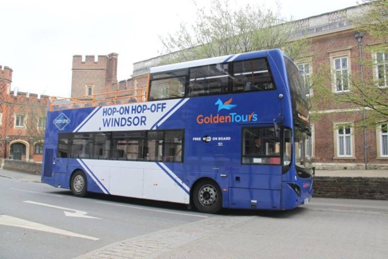 A Golden Tours hop-on hop-off bus tour in Windsor.