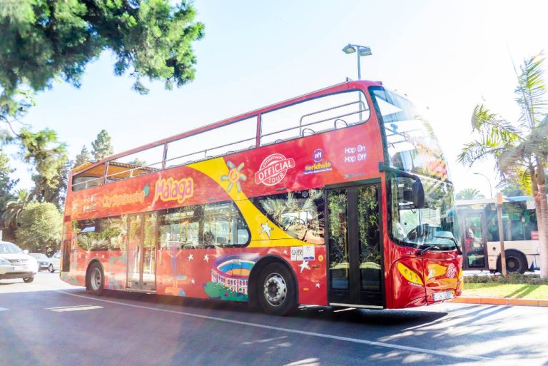 A photo showing a Malaga bus tour.