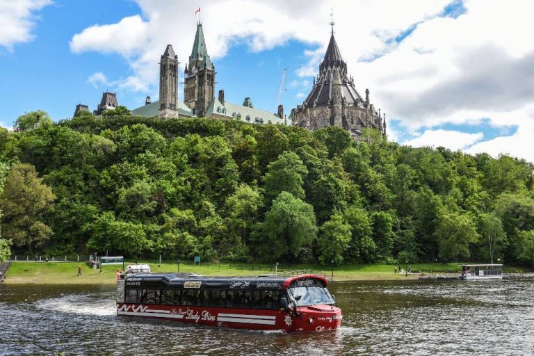A photo of an Ottawa Amphibus Tour on the river.